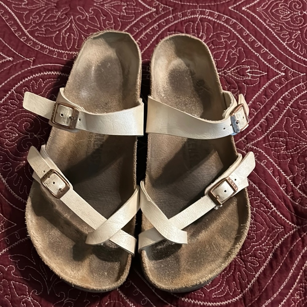 Birkenstock tan cream 40 sandals 9